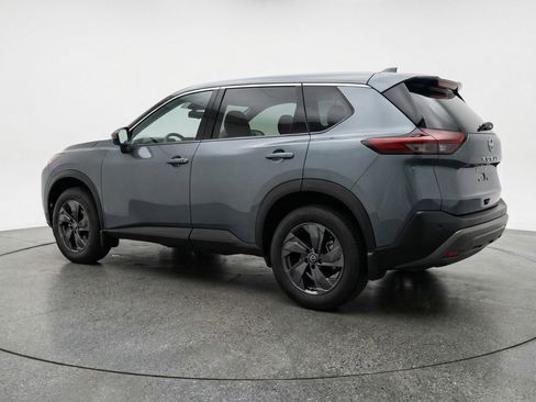 Used 2025 Nissan Rogue SV image 6