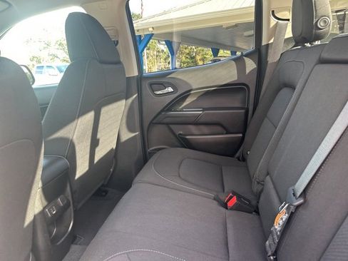 Used 2022 Chevrolet Colorado LT w/ LT Convenience Package image 34