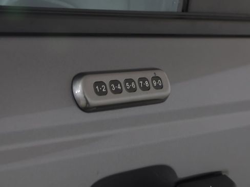 Used 2023 Ford Bronco Wildtrak AWD/4WD image 30