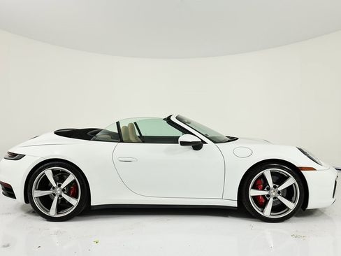 Certified 2020 Porsche 911 Carrera S image 8