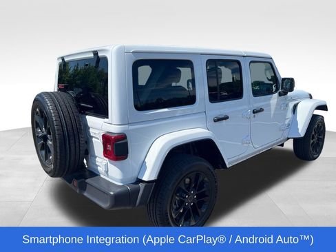 Used 2024 Jeep Wrangler Unlimited Sahara AWD/4WD image 6