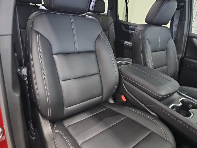 Used 2026 GMC Acadia Elevation w/ Black Edition FWD image 30