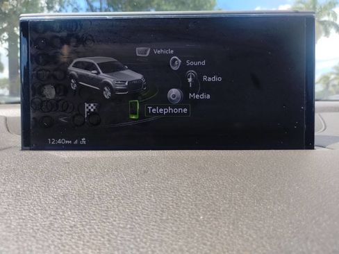 Used 2017 Audi Q7 3.0T Premium Plus AWD/4WD image 33