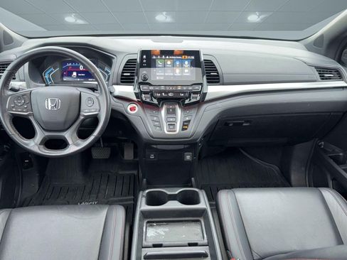 Used 2023 Honda Odyssey Sport image 16