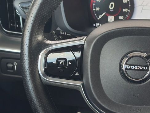 Used 2019 Volvo XC60 T5 Momentum w/ Multimedia Package AWD/4WD image 63