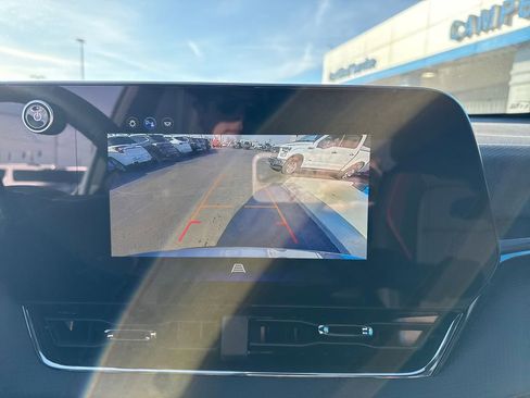 Used 2026 Chevrolet Equinox RS image 23