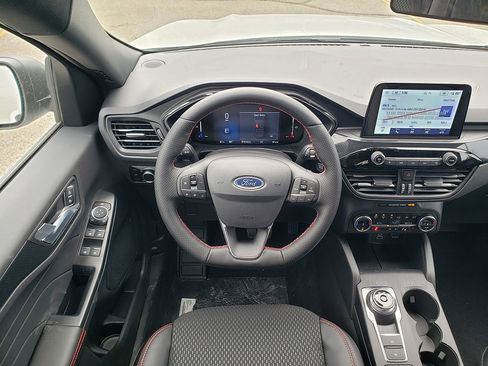 New 2026 Ford Escape ST-Line w/ Cold Weather Package AWD/4WD image 14