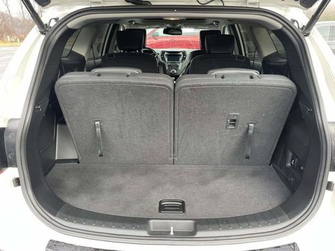 Used 2018 Hyundai Santa Fe Limited FWD image 10