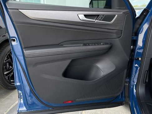 New 2026 Volkswagen Atlas Cross Sport SE image 9