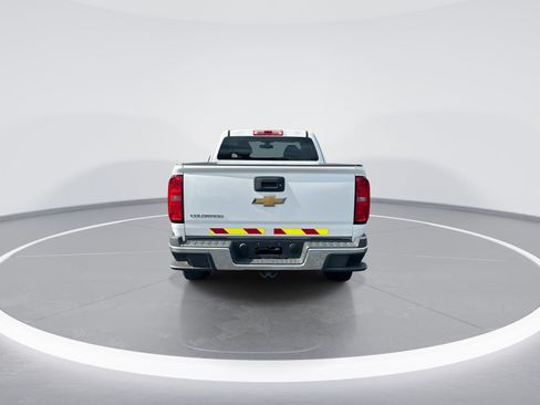 Used 2020 Chevrolet Colorado W/T w/ WT Convenience Package RWD image 8