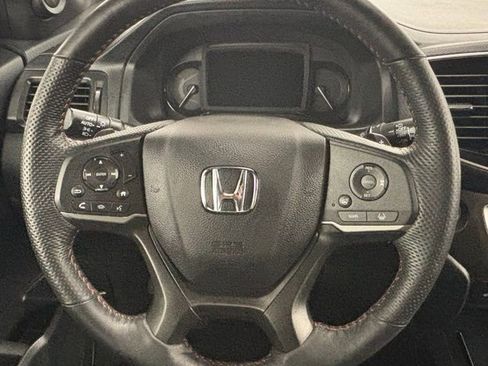 Used 2025 Honda Passport TrailSport image 22