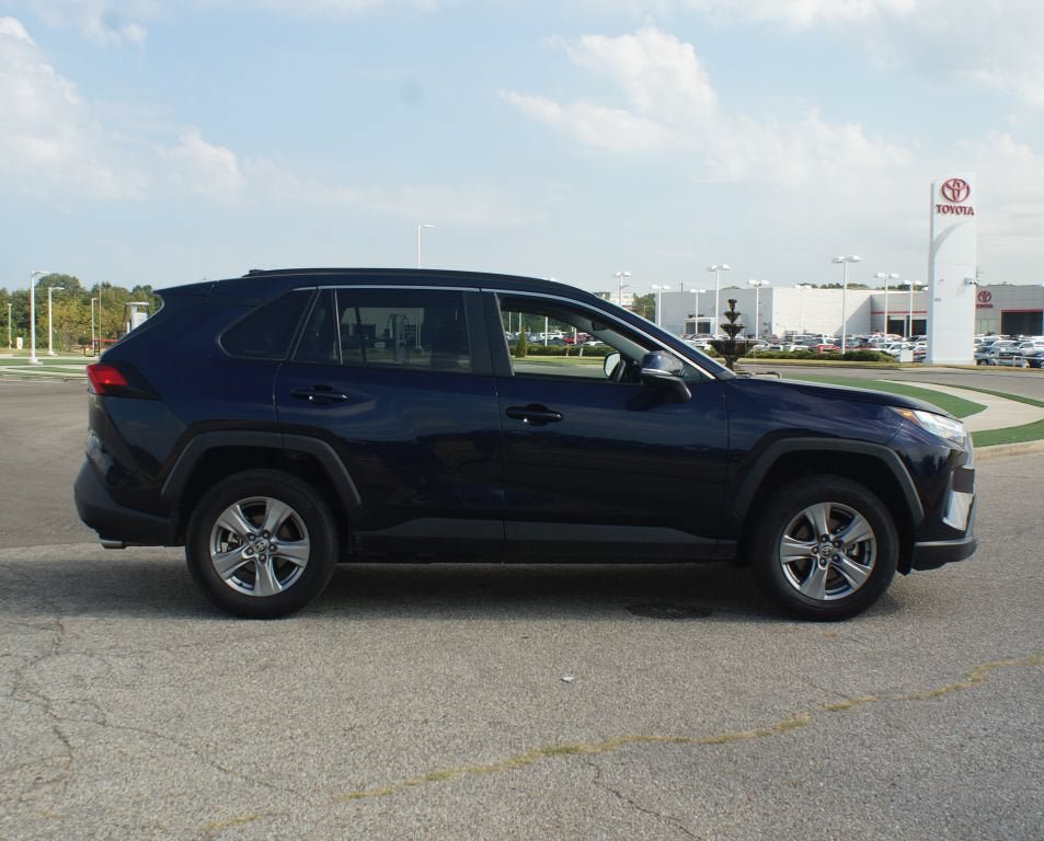 Used 2025 Toyota RAV4 XLE AWD/4WD image 20