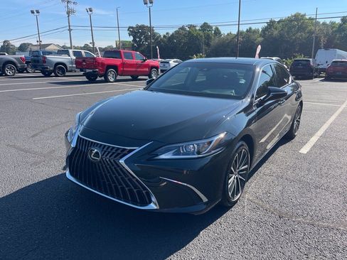 Used 2022 Lexus ES 350 w/ Premium Package image 3