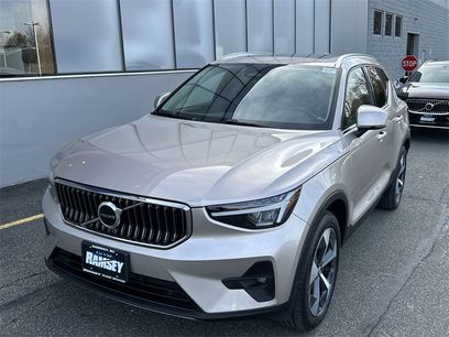 Certified 2023 Volvo XC40 B5 Plus w/ Climate Package