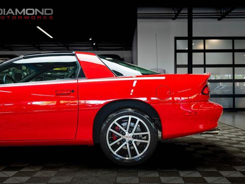 Used 2002 Chevrolet Camaro Z28 w/ SS Performance/Appearance Pkg RWD image 15