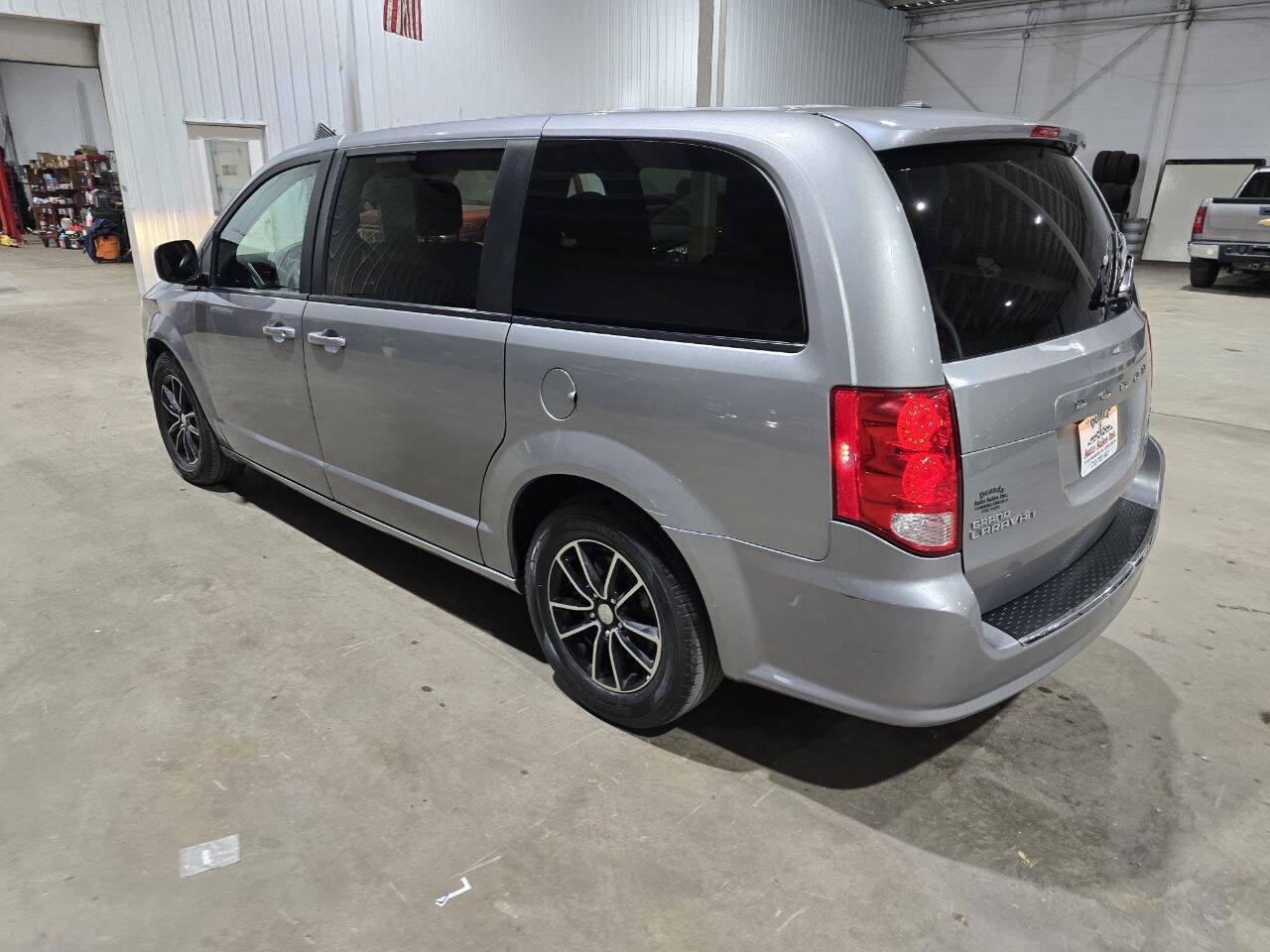 Used 2018 Dodge Grand Caravan GT FWD image 8