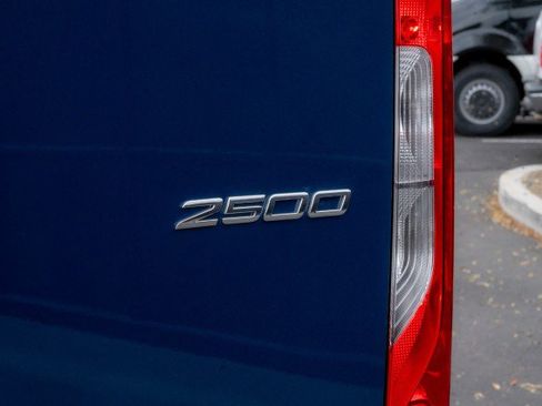 New 2025 Mercedes-Benz Sprinter 2500 image 7
