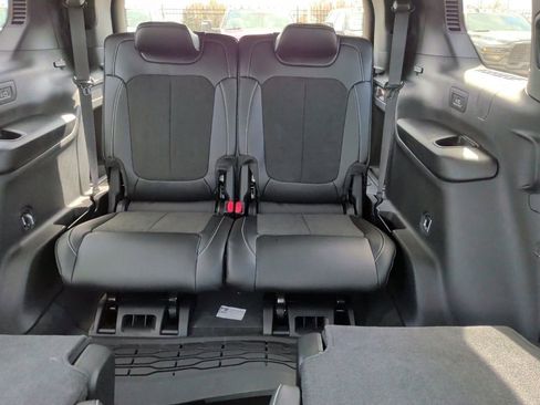 New 2025 Jeep Grand Cherokee L Altitude image 43