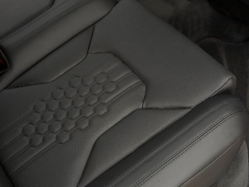 Used 2025 Lamborghini Urus SE image 35