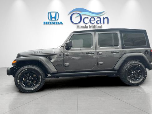 Used 2021 Jeep Wrangler Unlimited Willys image 6