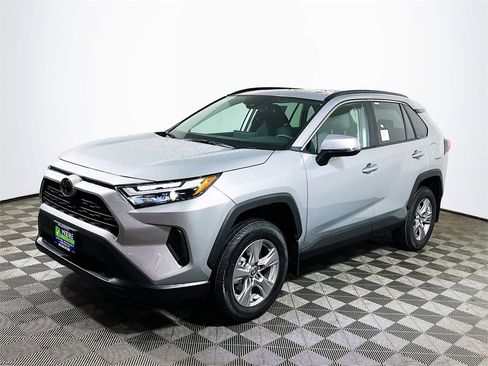 New 2025 Toyota RAV4 XLE image 4