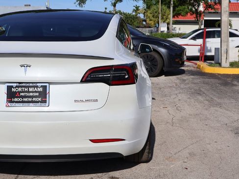 Used 2022 Tesla Model 3 Performance AWD/4WD image 16