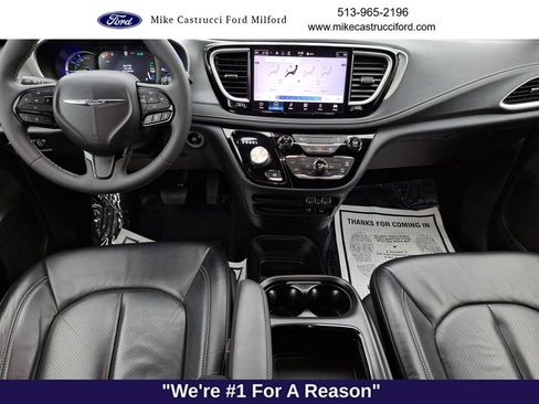Used 2022 Chrysler Pacifica Touring-L w/ S Appearance Package image 10