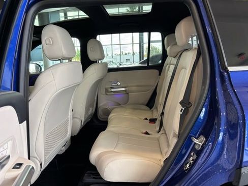 Used 2023 Mercedes-Benz GLB 250 image 27