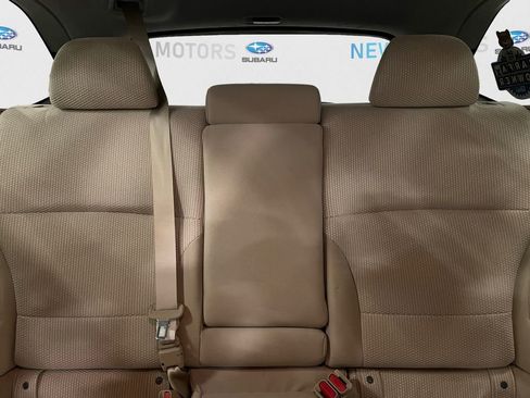 Used 2017 Subaru Outback 2.5i Premium AWD/4WD image 13