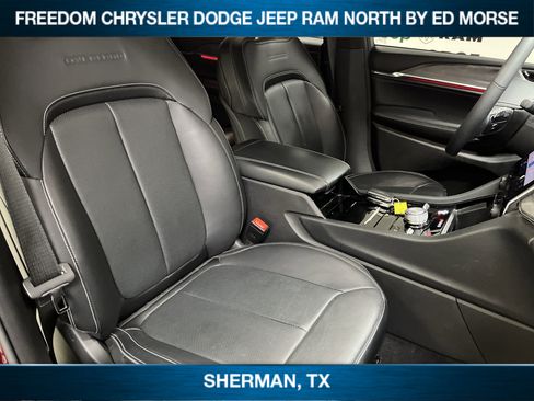 Used 2024 Jeep Grand Cherokee L Overland image 12