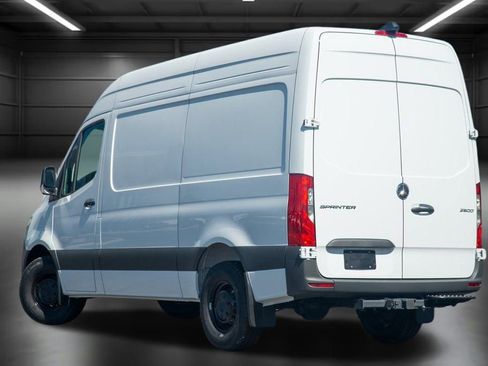 Used 2024 Mercedes-Benz Sprinter 144 Cargo image 9