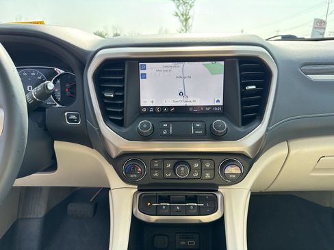 Used 2023 GMC Acadia Denali AWD/4WD image 11