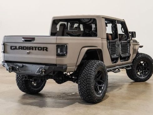 Used 2025 Jeep Gladiator Rubicon w/ Safety Group image 37