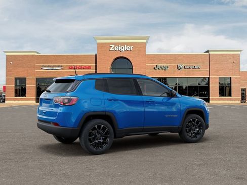 New 2026 Jeep Compass Latitude image 4