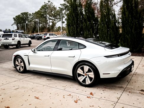 Used 2023 Porsche Taycan 4S image 7