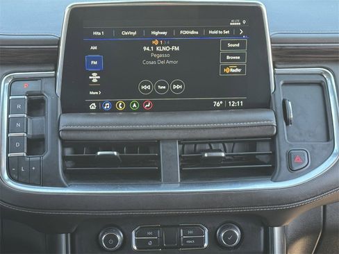 Used 2021 Chevrolet Tahoe Z71 w/ Rear Media and Nav Package image 15