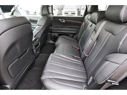 Used 2024 Genesis GV80 2.5T AWD/4WD image 7