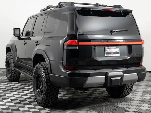 Used 2025 Lexus GX 550 image 5