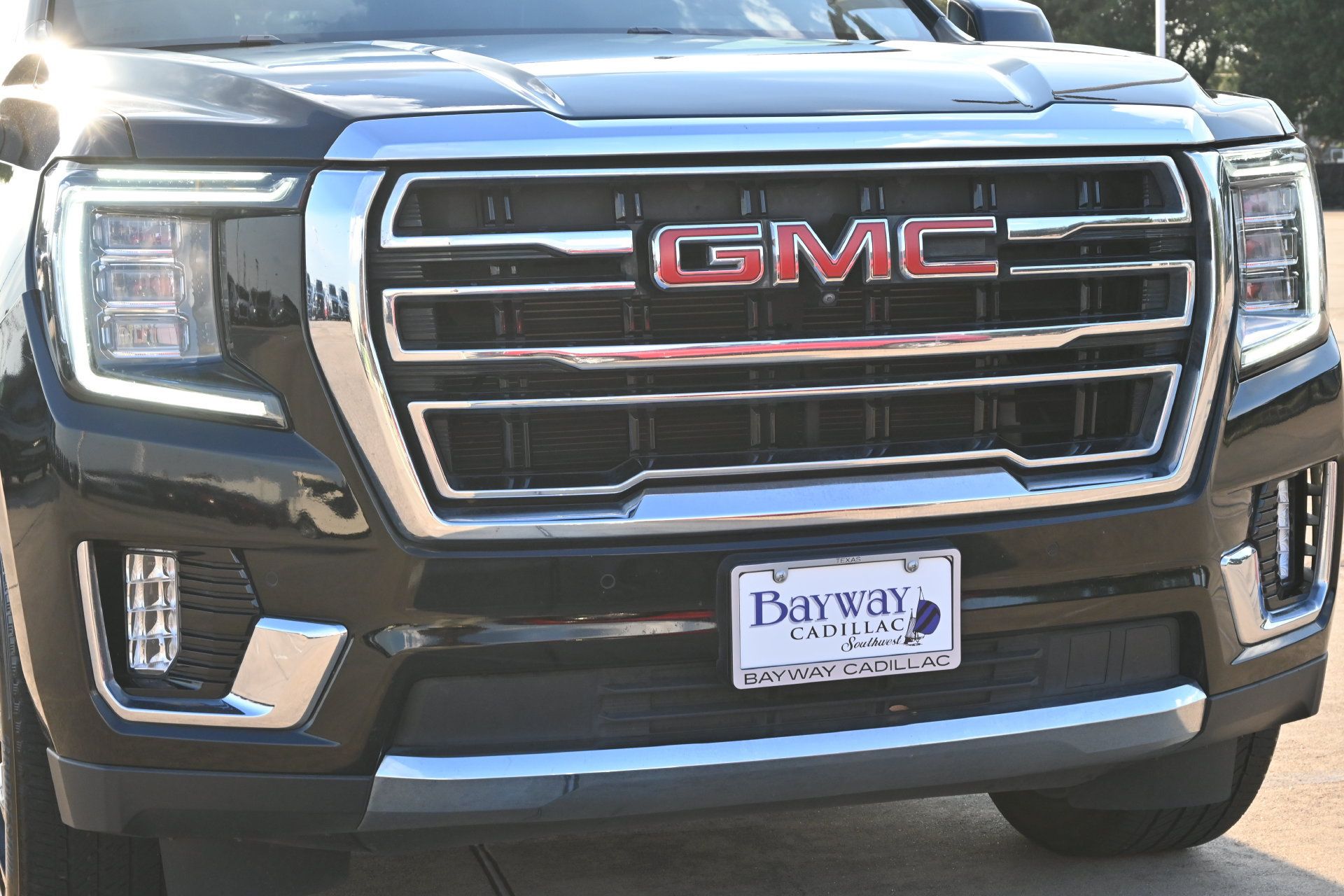 Used 2024 GMC Yukon SLT w/ SLT Luxury Package RWD image 28
