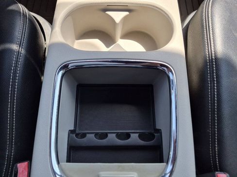 Used 2018 Dodge Grand Caravan SXT FWD image 24