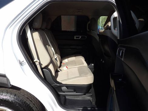 Used 2020 Ford Explorer 2WD w/ Class III Trailer Tow Package image 12