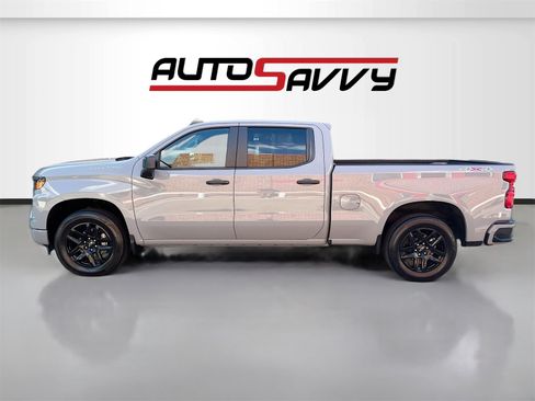Used 2024 Chevrolet Silverado 1500 Custom image 4