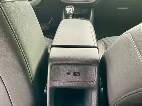 Used 2024 Buick Envista Preferred FWD image 20