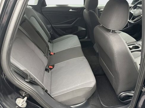 Used 2025 Volkswagen Jetta Sport image 17