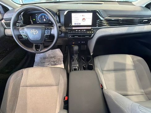 Certified 2026 Toyota Camry LE FWD image 32