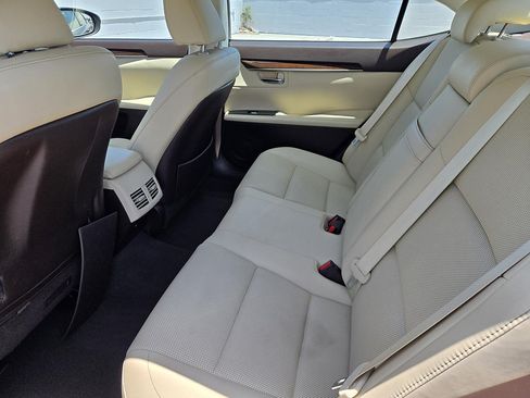 Used 2016 Lexus ES 350 w/ Navigation System Package FWD image 24