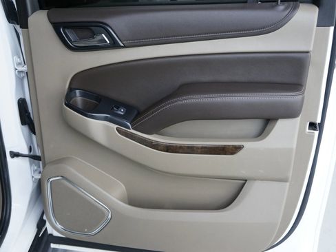 Used 2020 Chevrolet Suburban LT w/ Max Trailering Package image 34