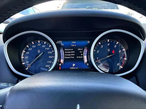 Used 2017 Maserati Ghibli image 11