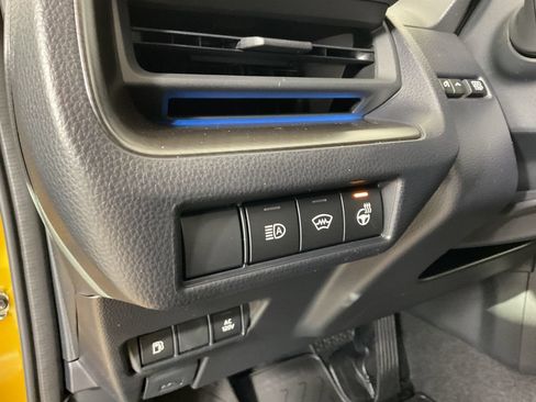 New 2026 Toyota Prius Plug-In Hybrid FWD image 15
