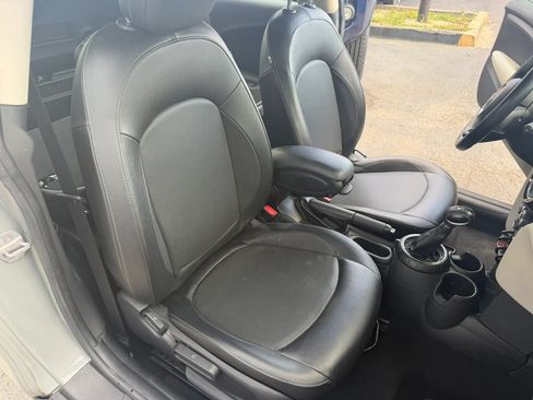 Used 2015 MINI Cooper 2-Door Hardtop FWD image 10